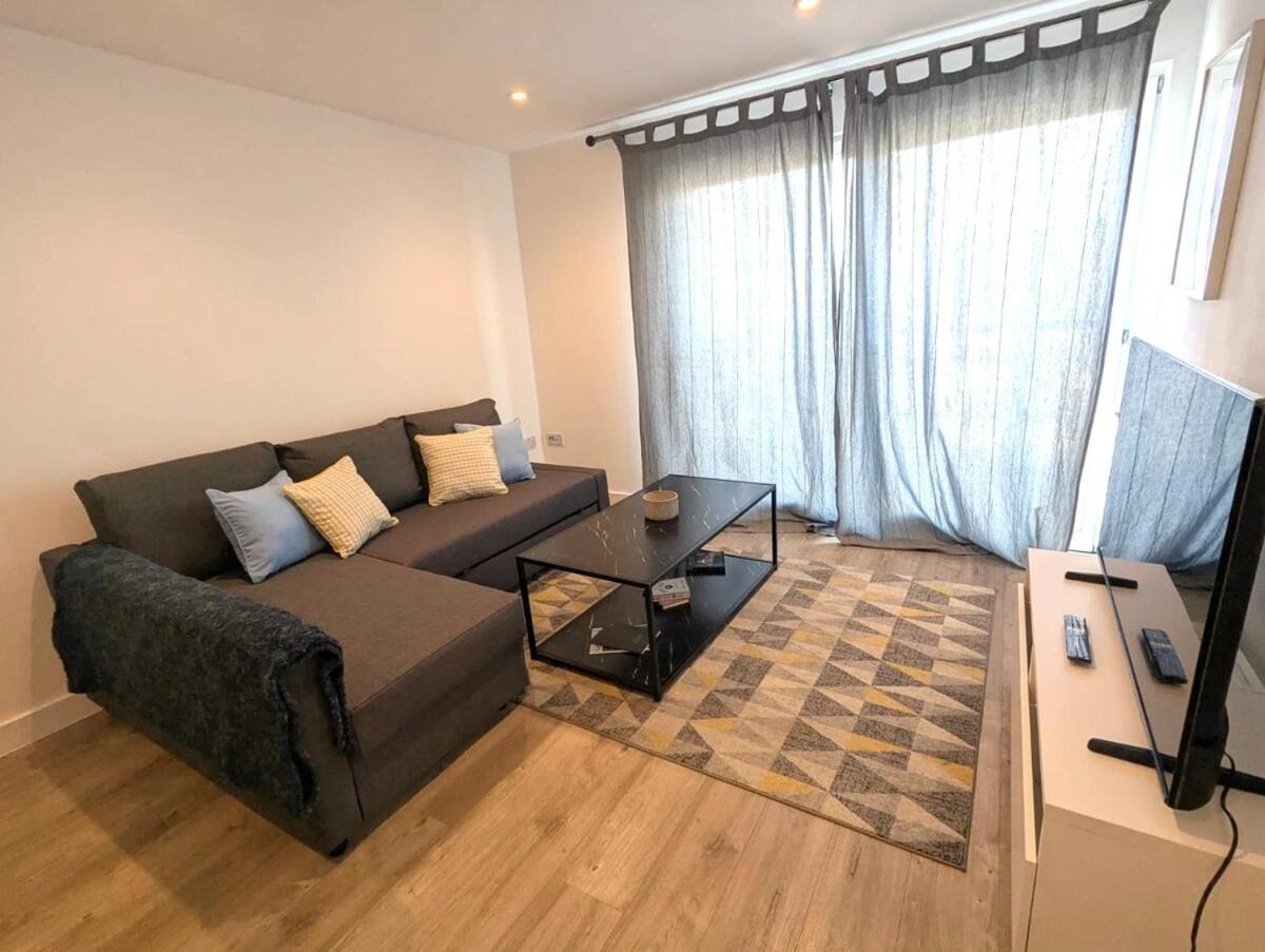Modern Large Flat 1min To Stockwell Station With Skyscraper View Appartamento *